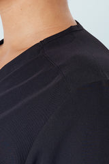 Ari Two-pocket Scrub Top Black