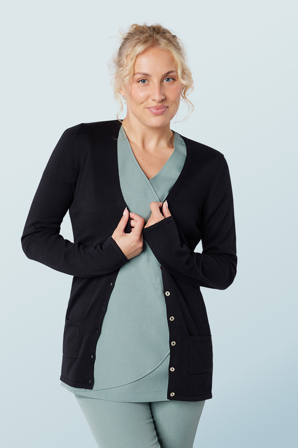 Long V-Neck Cardigan Black – La Beeby